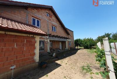 Duplex cu 6 camere cu Canalizare în Peciu Nou - 6