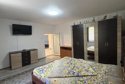 Casă cu 3 camere cu Teren 1000 Mp în Tuzla
