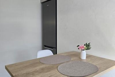 Apartament cu 2 camere, mobilat în Central