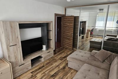 Apartament cu 2 camere decomandat în Crângași