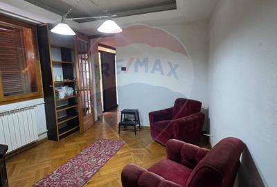 Casă cu 5 camere cu Teren 200 Mp în Grivița - 9