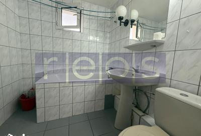 Apartament cu 3 camere semidecomandat în Tei - 4
