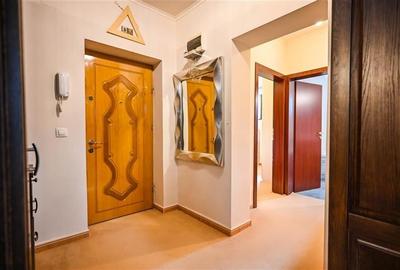 FILM! Rezidenta montana,decor apreciabil, pod mansardabil,garaj propriu,Central - 13