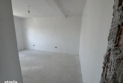 Casă cu 5 camere cu Teren 270 Mp în Fratelia - 11