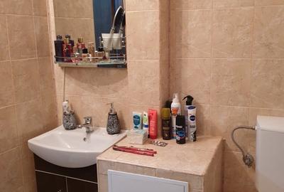 Apartament cu 3 camere semidecomandat în Florești - 2