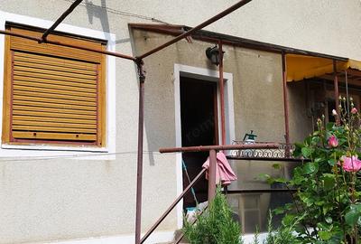 Casă cu 3 camere în Central - 2