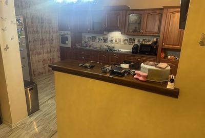 Casă cu 4 camere în Central - 3