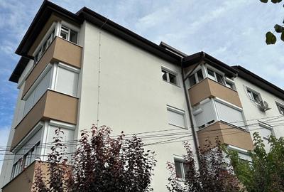Apartament cu 3 camere decomandat în Tomești - 5