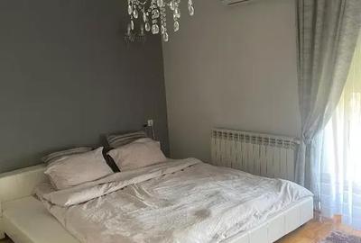 Spațiu comercial, de 814 mp, în Titan - 4