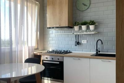 Apartament cu 3 camere semidecomandat în Titan - 4