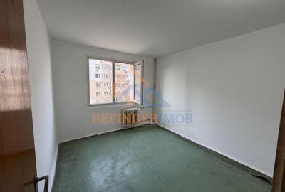 Apartament cu 3 camere decomandat în Central - 3
