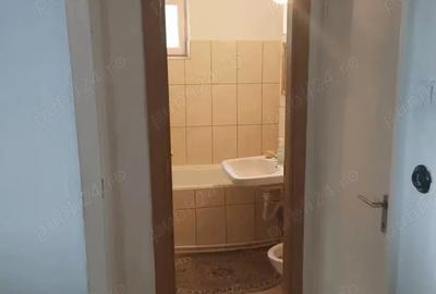 De Vanzare Apartament Trei Camere. Ocazie. - 6