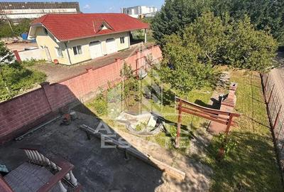 Casă cu 2 camere cu Teren 559 Mp în Central