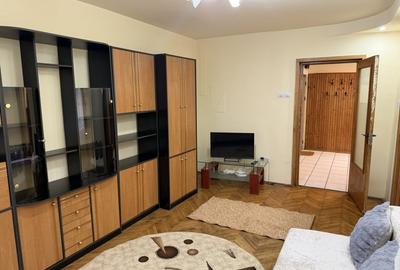 Apartament cu 2 camere decomandat, mobilat în Vasile Aaron - 2