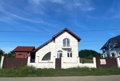 Casă individuală cu 6 camere în Șag