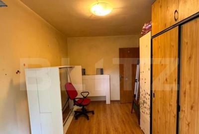 Apartament de vanzare, 3 camere, 65 mp, etaj intermediar, zo - 3