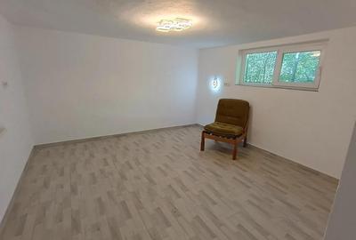 Casă cu 5 camere cu Teren 2509 Mp în Icoana - 8