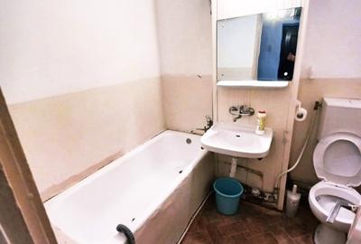 POZE REALE !!!   PRET 300 EURO !!! 0️⃣7️⃣9️⃣3️⃣6️⃣7️⃣9️⃣0️⃣4️⃣4️⃣  Apartament de - 9