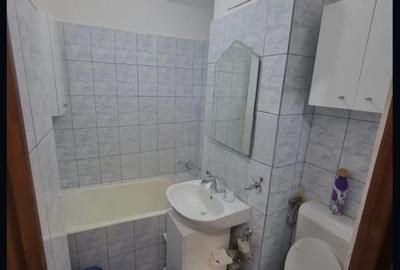 Apartament cu 2 camere decomandat în Militari