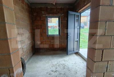 Casă cu 3 camere cu Teren 500 Mp în Central - 3