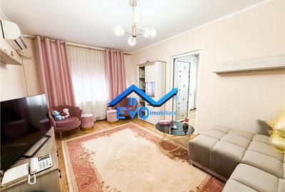 Apartament cu 2 camere, etajul 2, aer conditionat, zona Podu - 1