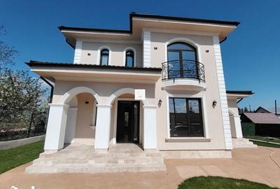 Casă cu 5 camere cu Teren 446 Mp în Central - 2