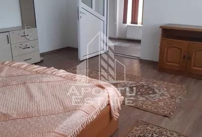 Casă individuală cu 2 camere cu Canalizare în Dumbrăvița - 3