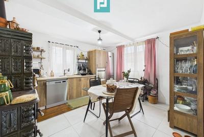 Casă renovată în localitatea Comănești, Arad - 2