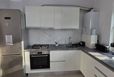 Apartament cu 3 camere semidecomandat, mobilat în Central - 14