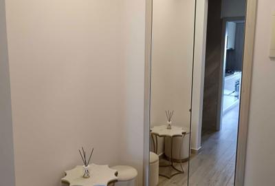 Apartament cu 3 camere decomandat în Exterior Vest - 1