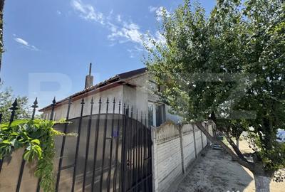 Casă cu 4 camere cu Teren 1500 Mp în Central - 12