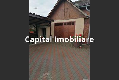 Casă cu 3 camere de vânzare, 150 mp, Apa