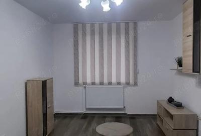 Garsonieră decomandată în Central - 5