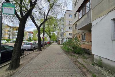 Apartament cu 3 camere decomandat în Dacia - 6