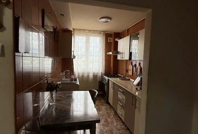 Apartament cu 3 camere decomandat în Central - 9