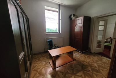 Casă cu 5 Apartamente de Vânzare – Lângă Piața Traian - 4