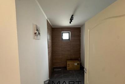 Casă cu 3 camere cu Canalizare în Central - 2