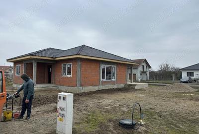 Casă în Păulești - 2