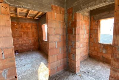 Casă individuală cu 3 camere cu Canalizare în Clinceni - 8