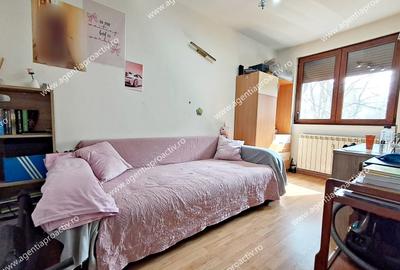 Apartament cu 3 camere semidecomandat în Mazepa 1 - 5