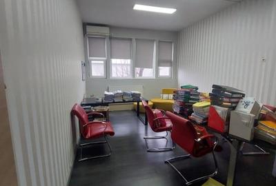 Delfinariu, spatiu 289 mp., ideal birouri/sali de curs etc., parcare - 10