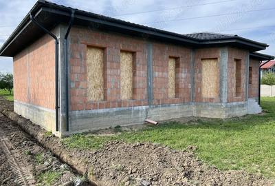 Casa de vanzare in zona linistita a Satului Milesti, Simnicu de Sus - 2