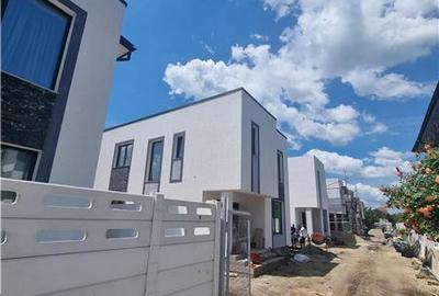 Casă individuală cu 5 camere cu Canalizare în Central - 11