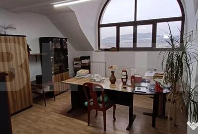 Spațiu comercial, de 31 mp, în Unirea - 2