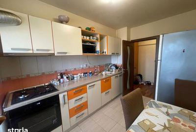 Apartament cu 4 camere decomandat în Central - 9