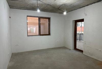 Spațiu comercial, de 100 mp, în Central - 1