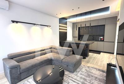 Apartament cu 3 camere decomandat, mobilat în Tractorul