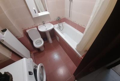 Apartament cu 2 camere decomandat în Zorilor