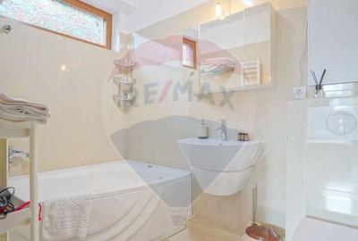 Apartament cu 3 camere semidecomandat, mobilat în Drumul Poienii - 11