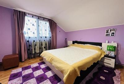 VILA MODERNA CU ETAJ, TEREN 1019 MP, DUBLU FRONT, ZONA LES - 9